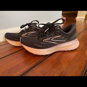 Women’s Brooks Glycerin GTS 19, size 7